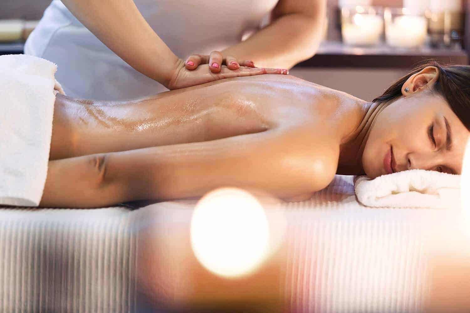 Behandlungen & massagen